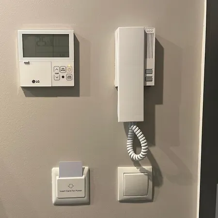 208 W Centrum Z Klimatyzacja דירה